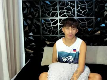 urmasterhardcock naked men live cam show