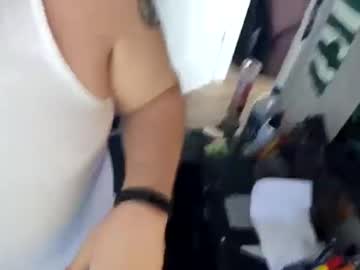 wifebeatershirtdude naked man live cam