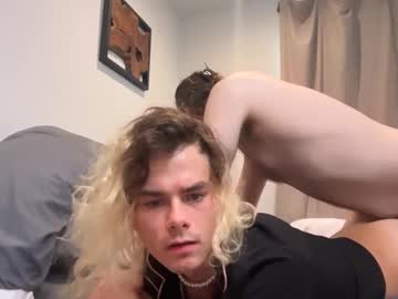 wildtravis naked men live cam show