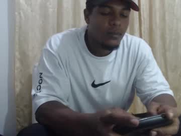 menchats / menchat: yeisonsexyhot