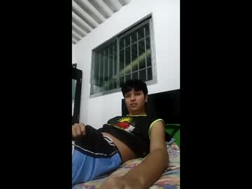 yeremy_boy naked men live cam show