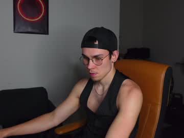 zack_huddle naked men live cam show
