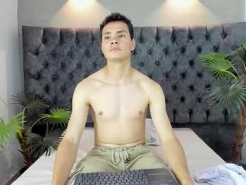 zane_evans naked men live cam show